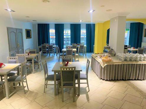 Hotel Jablonski Доротово Екстериор снимка